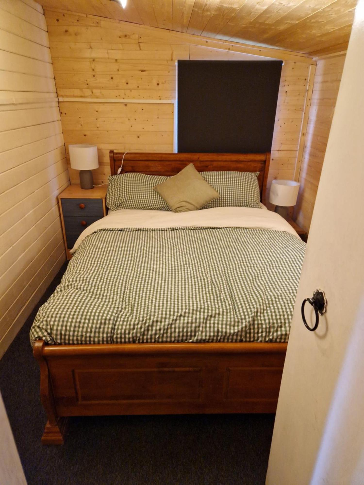 The Cabin - A Very Quiet Location Pewsey Exterior photo