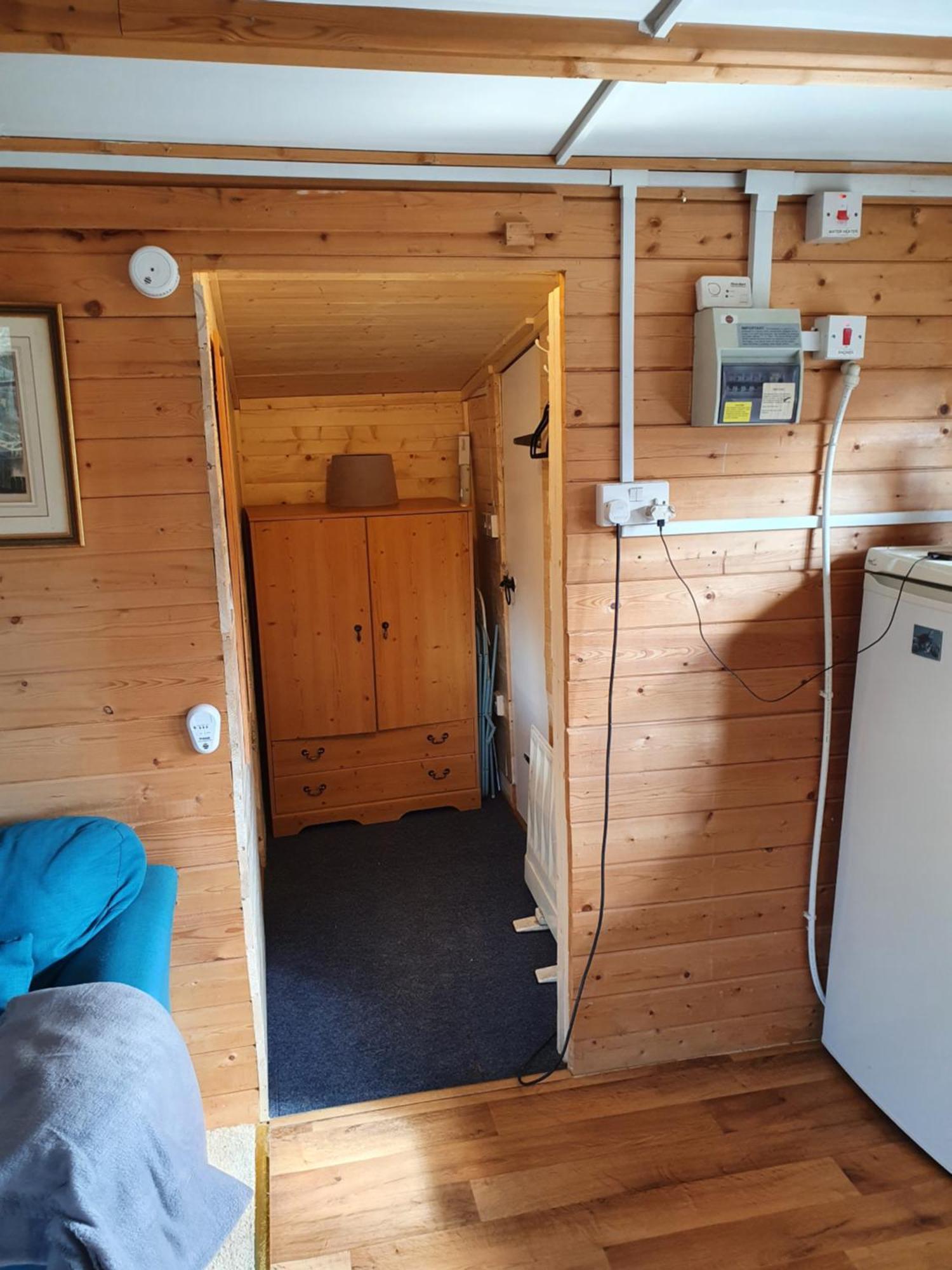 The Cabin - A Very Quiet Location Pewsey Exterior photo